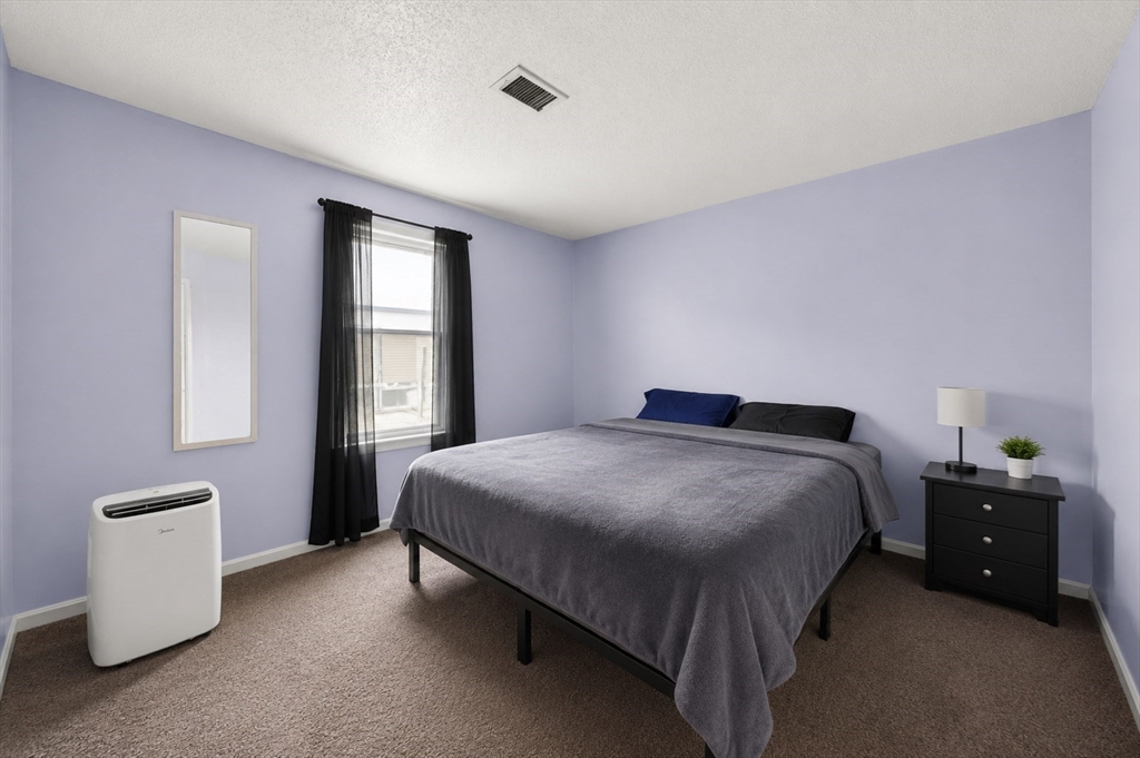 526 Third Street Fall River, MA 02721 - Photo 28 of 35