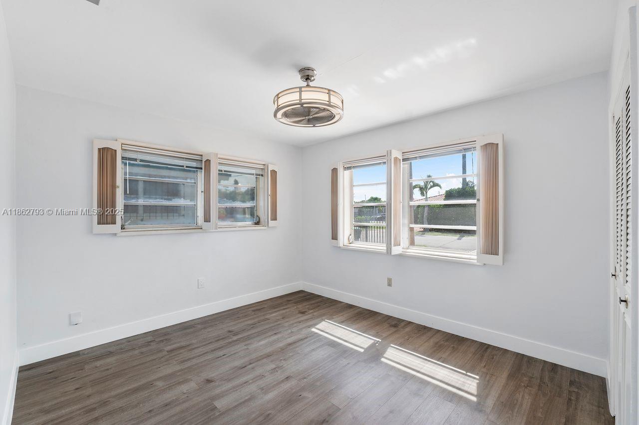 35 Southwest 50th Avenue Miami, FL 33134 - Photo 9 of 27 Master Bedroom