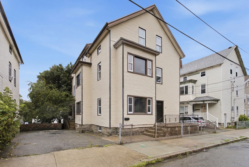 34 Danforth Street Fall River, MA 02720 - Photo 2 of 16
