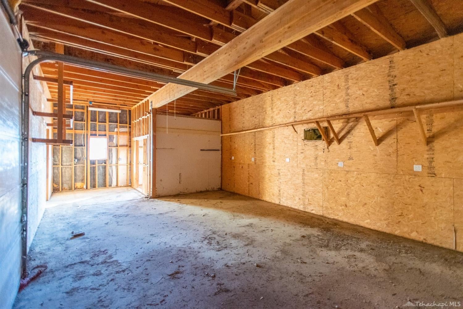 22101 Pine Canyon Road Tehachapi, CA 93561 - Photo 7 of 12 Gallery Image 7