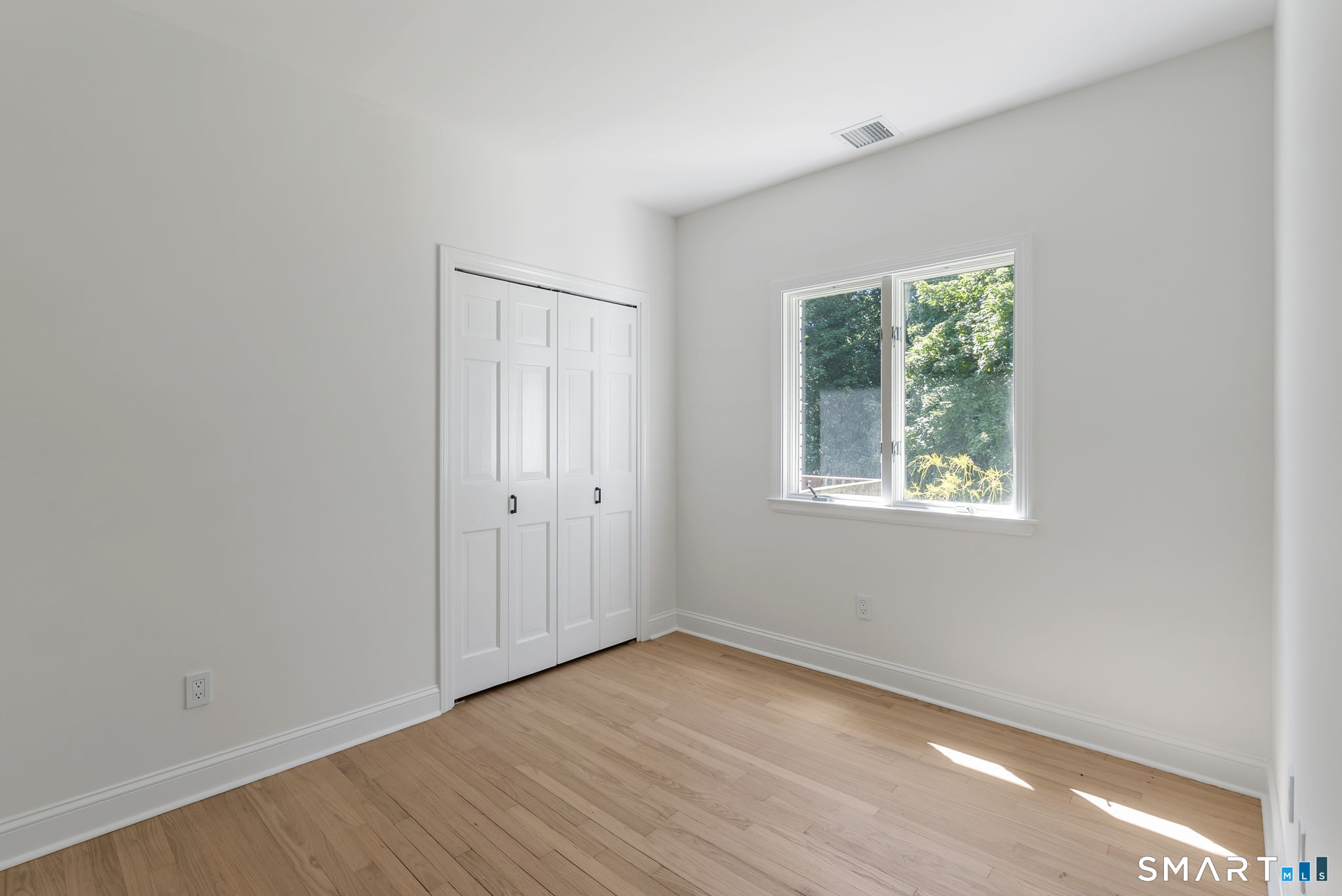 61 Flagg Road West Hartford, CT 06117 - Photo 32 of 39 Guest bedroom #2