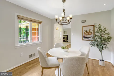 $749,900 | 2106 Basset Street, Alexandria, VA 22308