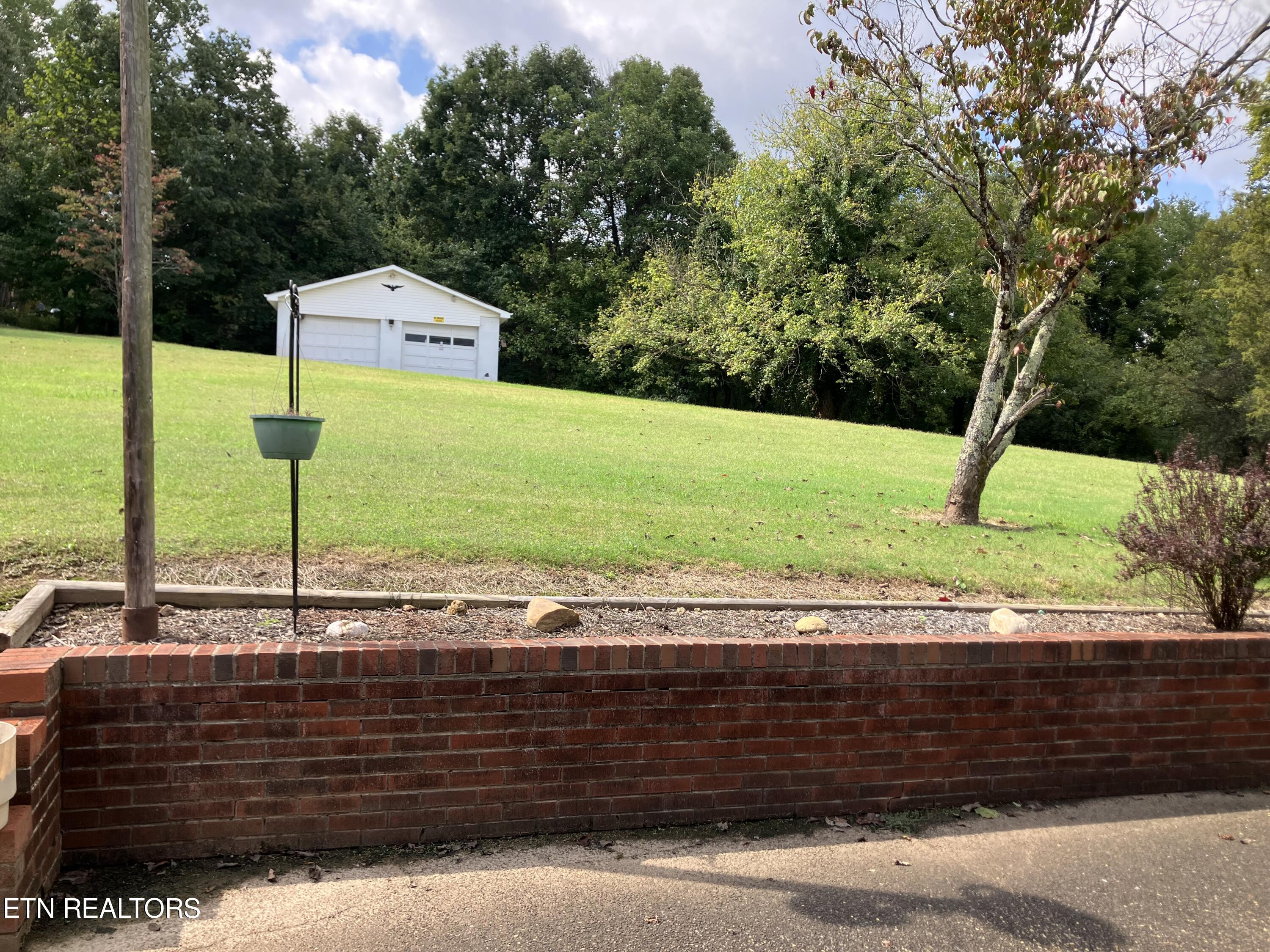7101 Oakmeade Road Powell, TN 37849 - Photo 12 of 43 IMG_3952