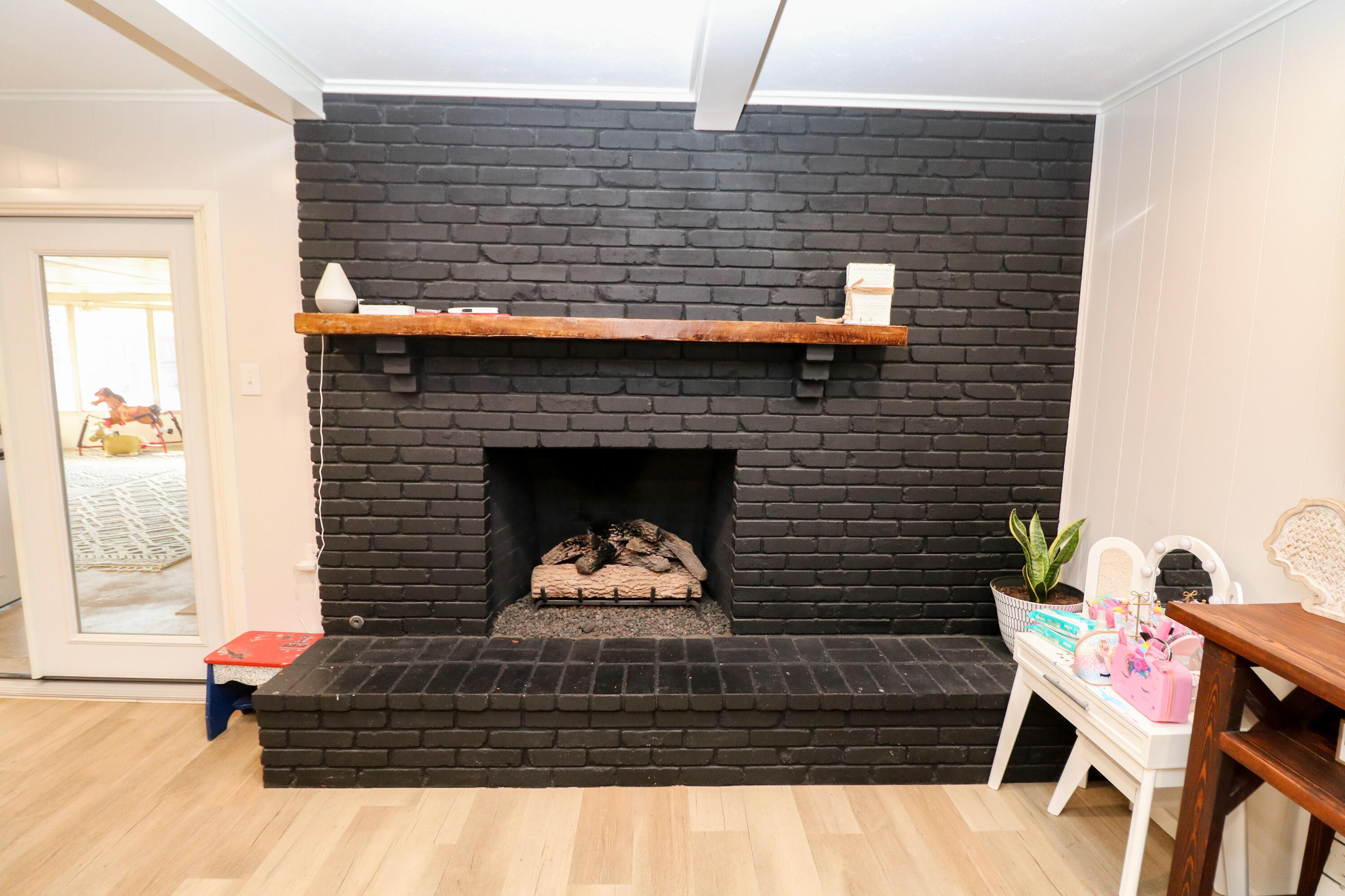 307 East 22nd Street Littlefield, TX 79339 - Photo 3 of 29 4 - Living 2