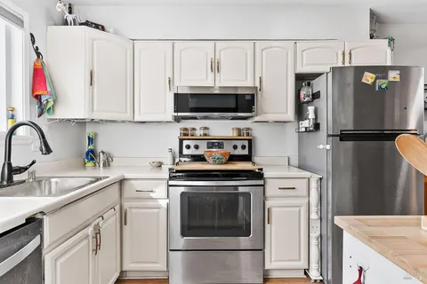 $348,500 | 900 Southampton Road, Unit 27, Benicia, CA 94510