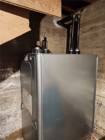 $475,000 | 104 Old Great Road, North Smithfield, RI 02896