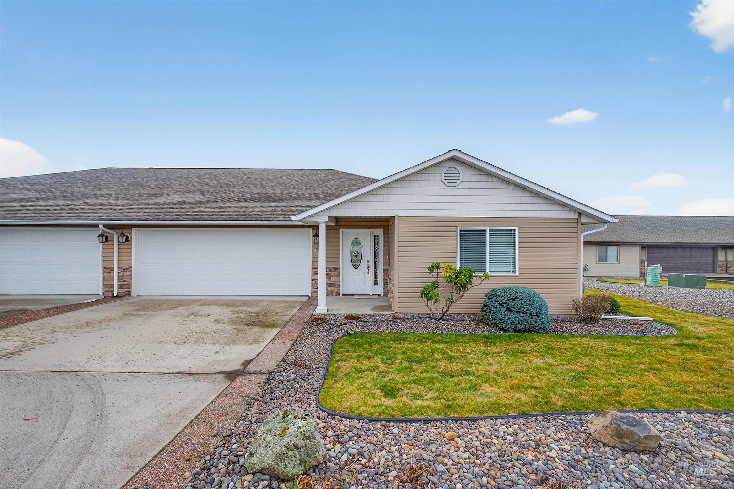 3524 10th Street Lewiston, ID 83501 - Photo 1 of 48