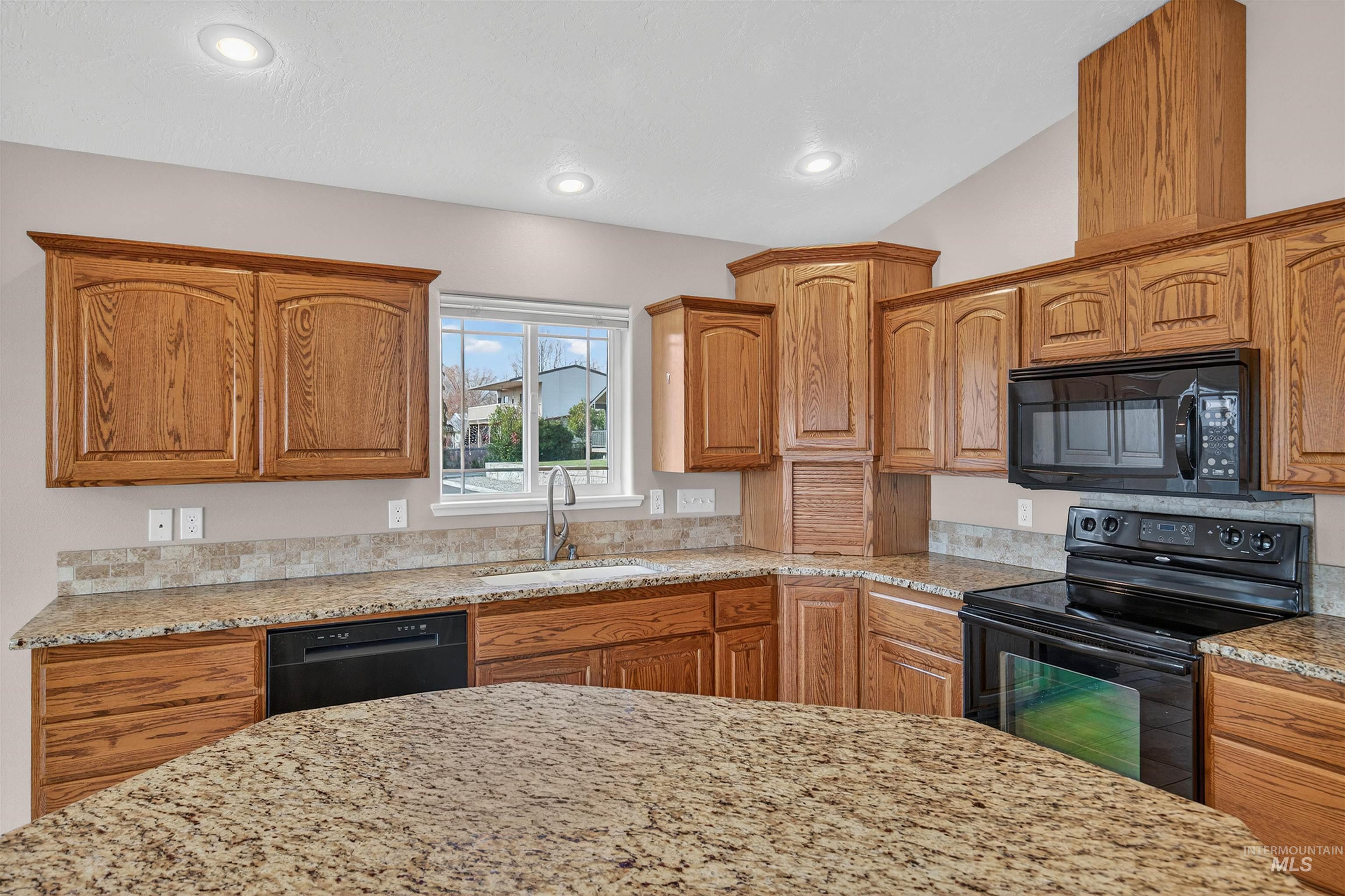 3524 10th Street Lewiston, ID 83501 - Photo 13 of 48