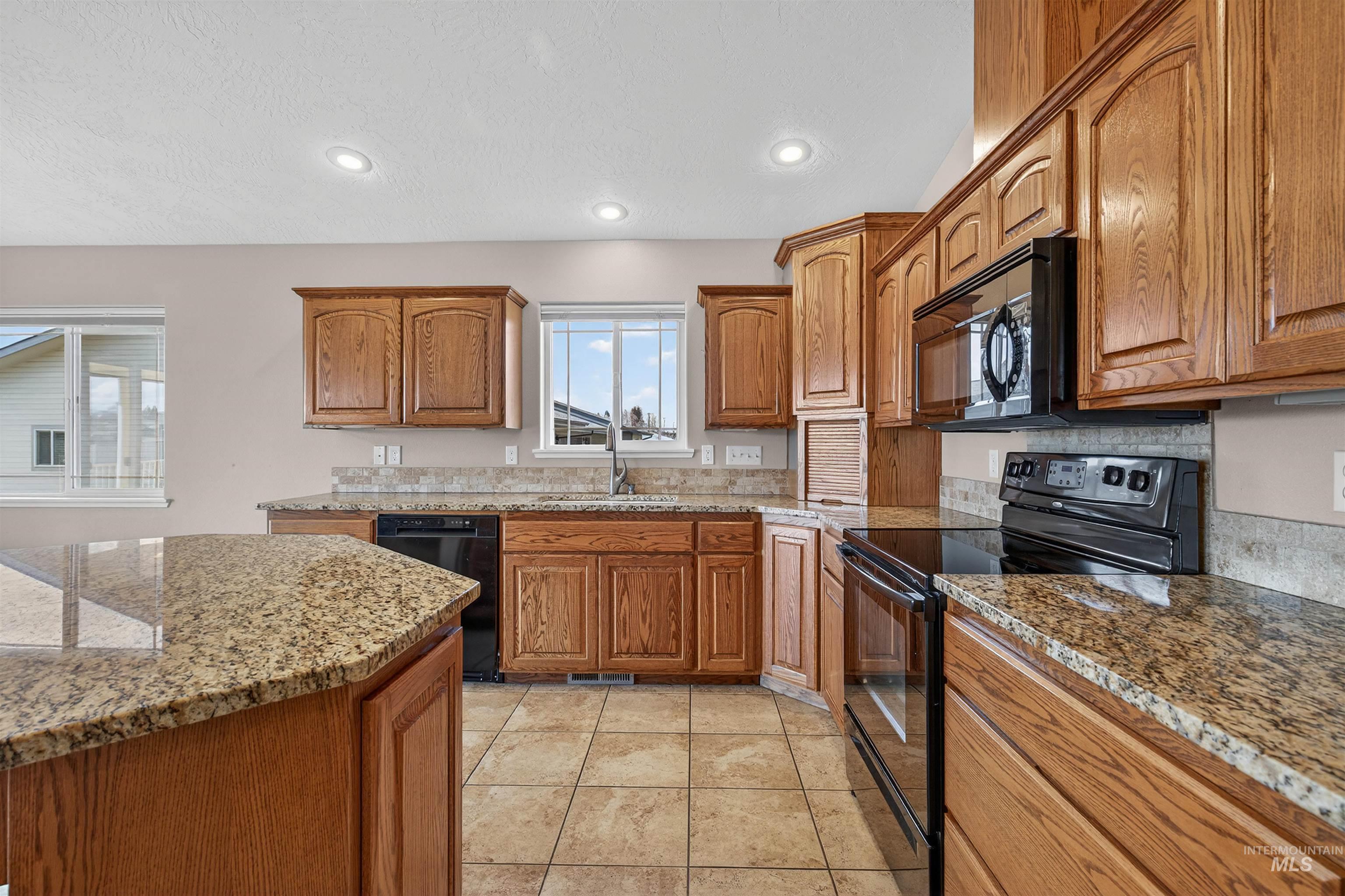 3524 10th Street Lewiston, ID 83501 - Photo 10 of 48