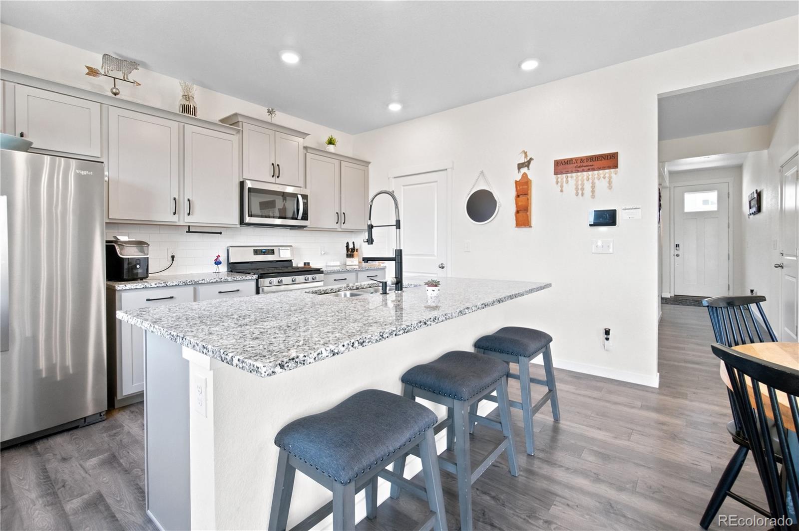 211 Fox Street Bennett, CO 80102 - Photo 7 of 32