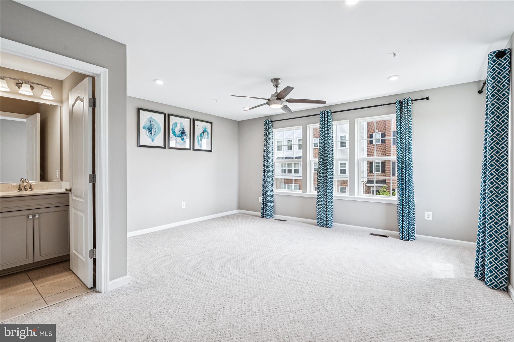 9454 James Macgowan Lane, Unit 447 Owings Mills, MD 21117 - Photo 16 of 41 a view of an empty room with a window
