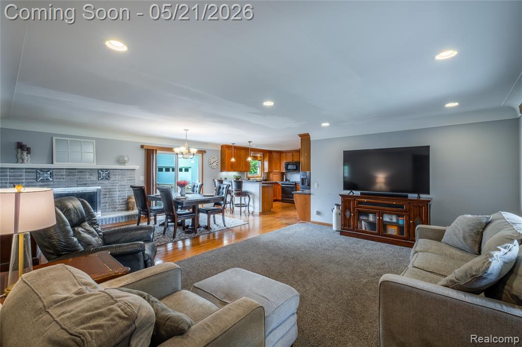 11430 Silver Lake Road Byron, MI 48418 - Photo 5 of 32