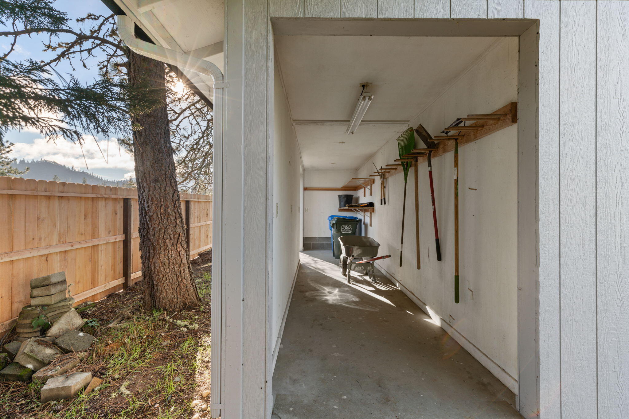 5805 New Hope Road Grants Pass, OR 97527 - Photo 56 of 64 54-web-or-mls-IMGL5176