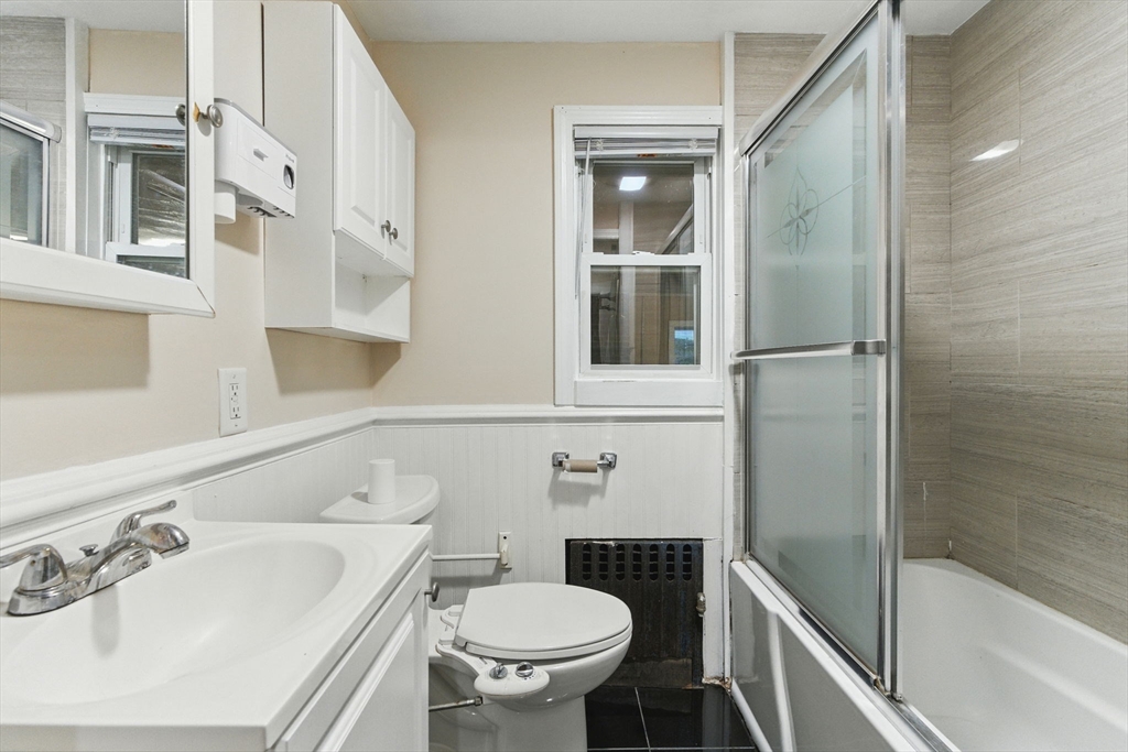 380 Cross Street Winchester, MA 01890 - Photo 9 of 14