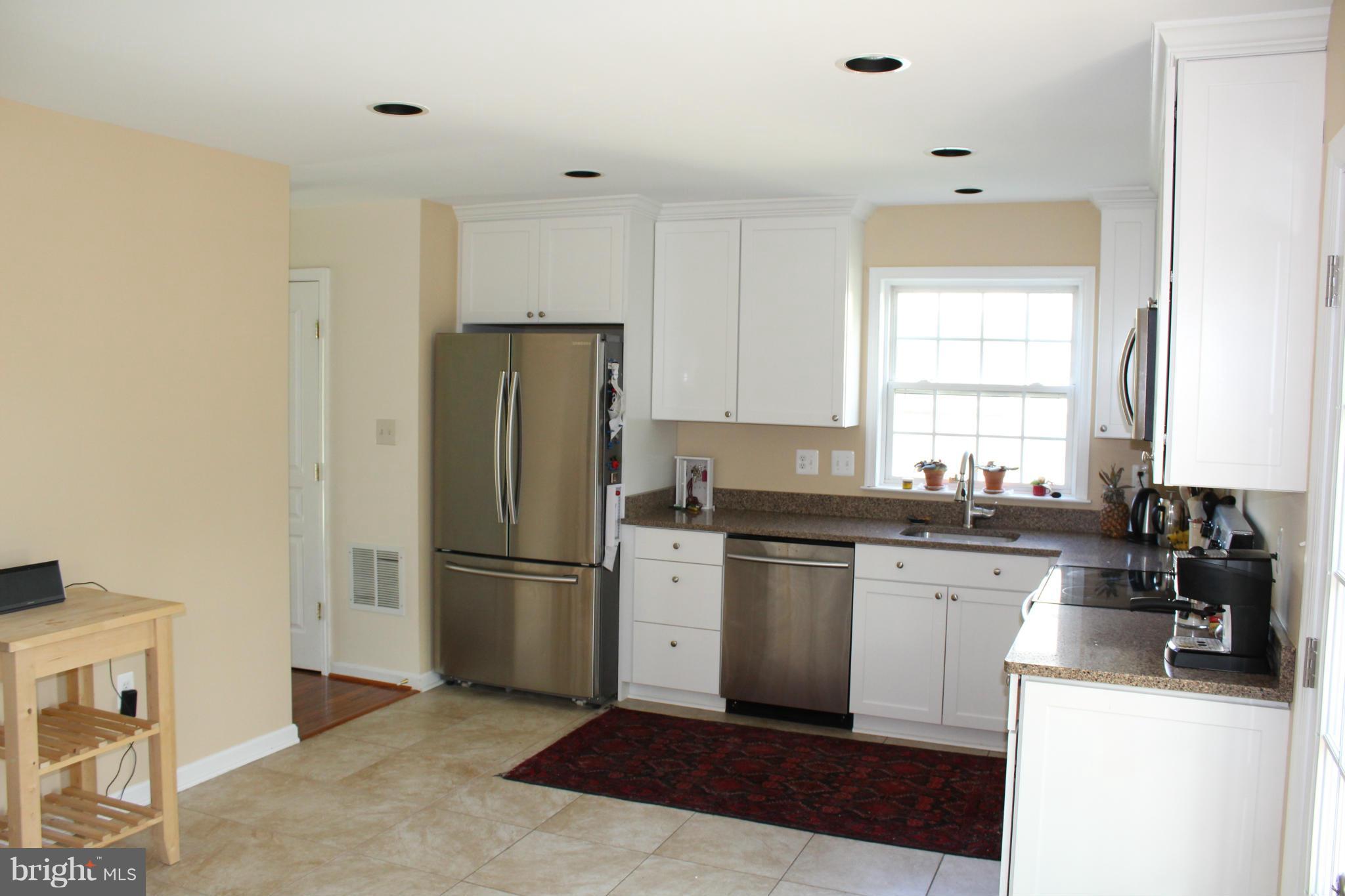 6204 Patuxent Quarter Road Hanover, MD 21076 - Photo 11 of 30 Kitchen
