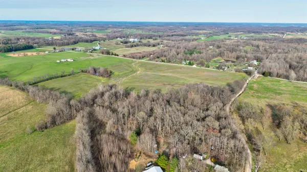 $285,000 | 5916 East County Road 700 North, Grandview, IN 47615