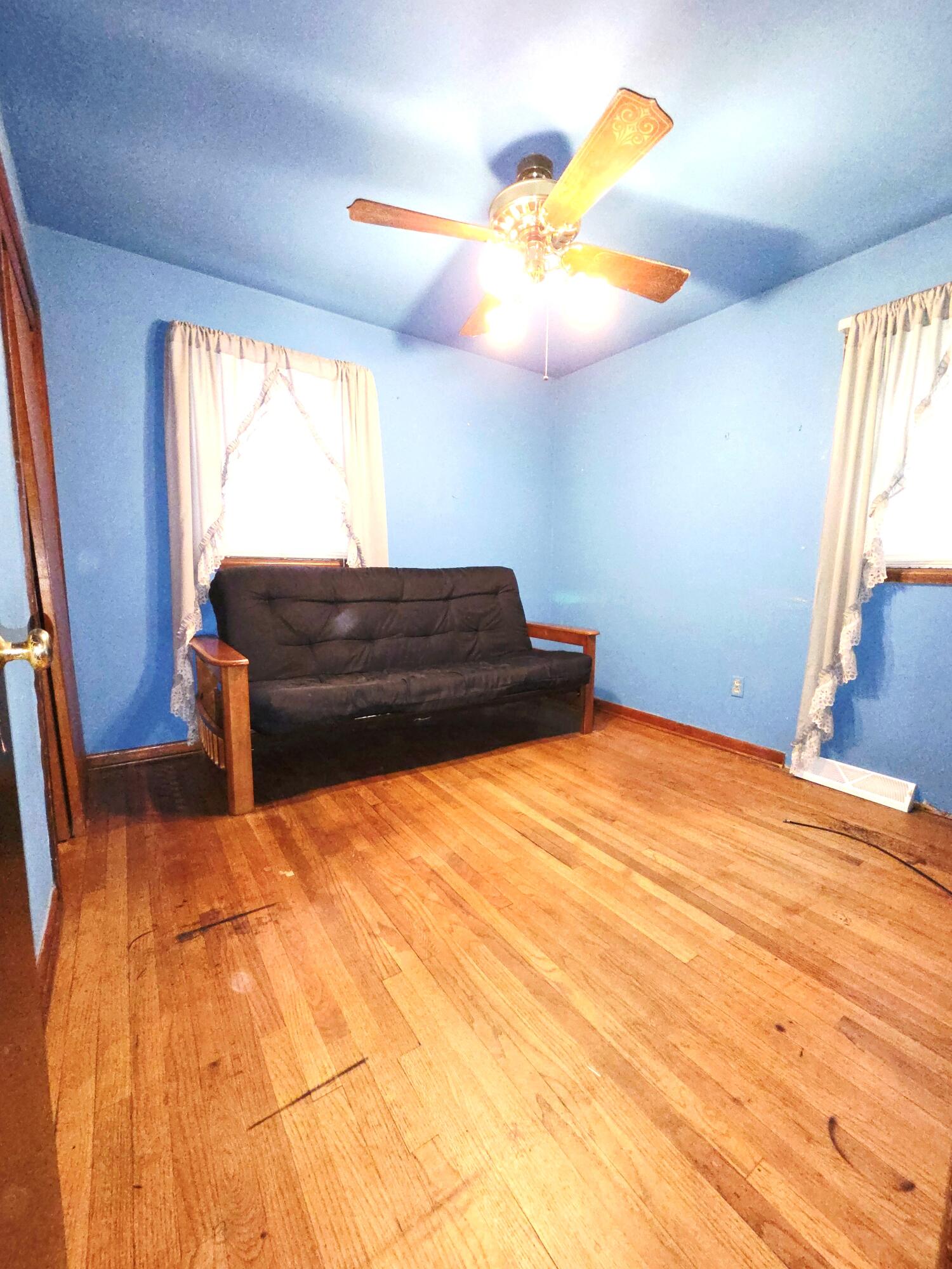 709 Porter Street Gary, IN 46406 - Photo 12 of 17 1500x2000