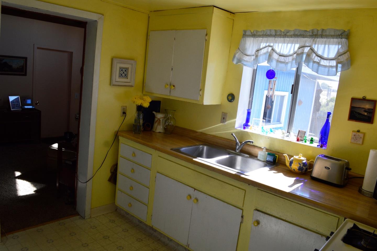 288 Manfre Road Watsonville, CA 95076 - Photo 6 of 17 Gallery Image 6