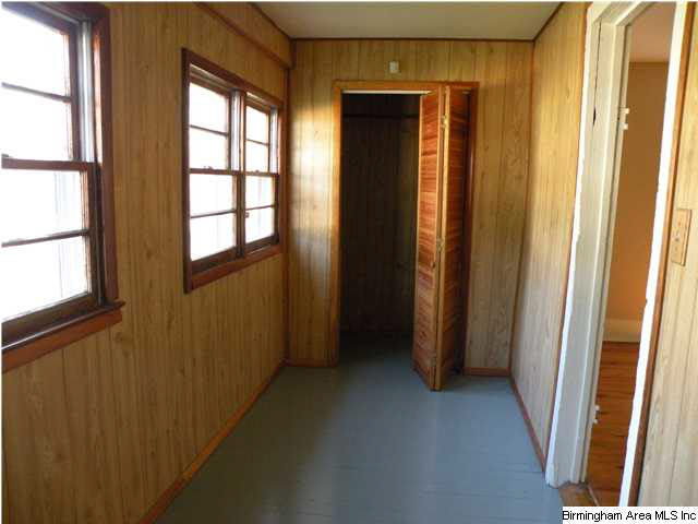 29 Spring Street Sylacauga, AL 35150 - Photo 7 of 14