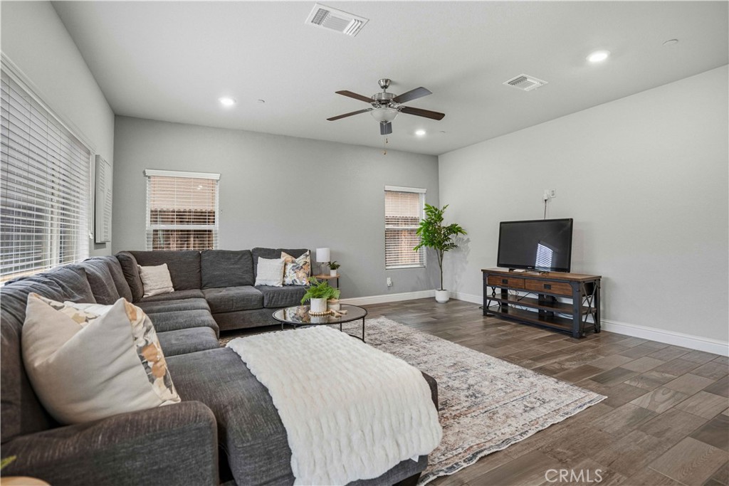 4852 Kinross Court Merced, CA 95348 - Photo 14 of 39