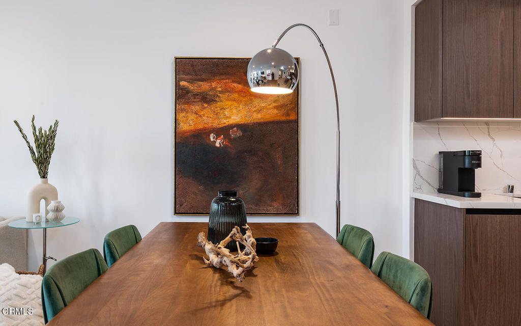 399 East Del Mar Boulevard, Unit 308 Pasadena, CA 91101 - Photo 5 of 32 a room with view of living room