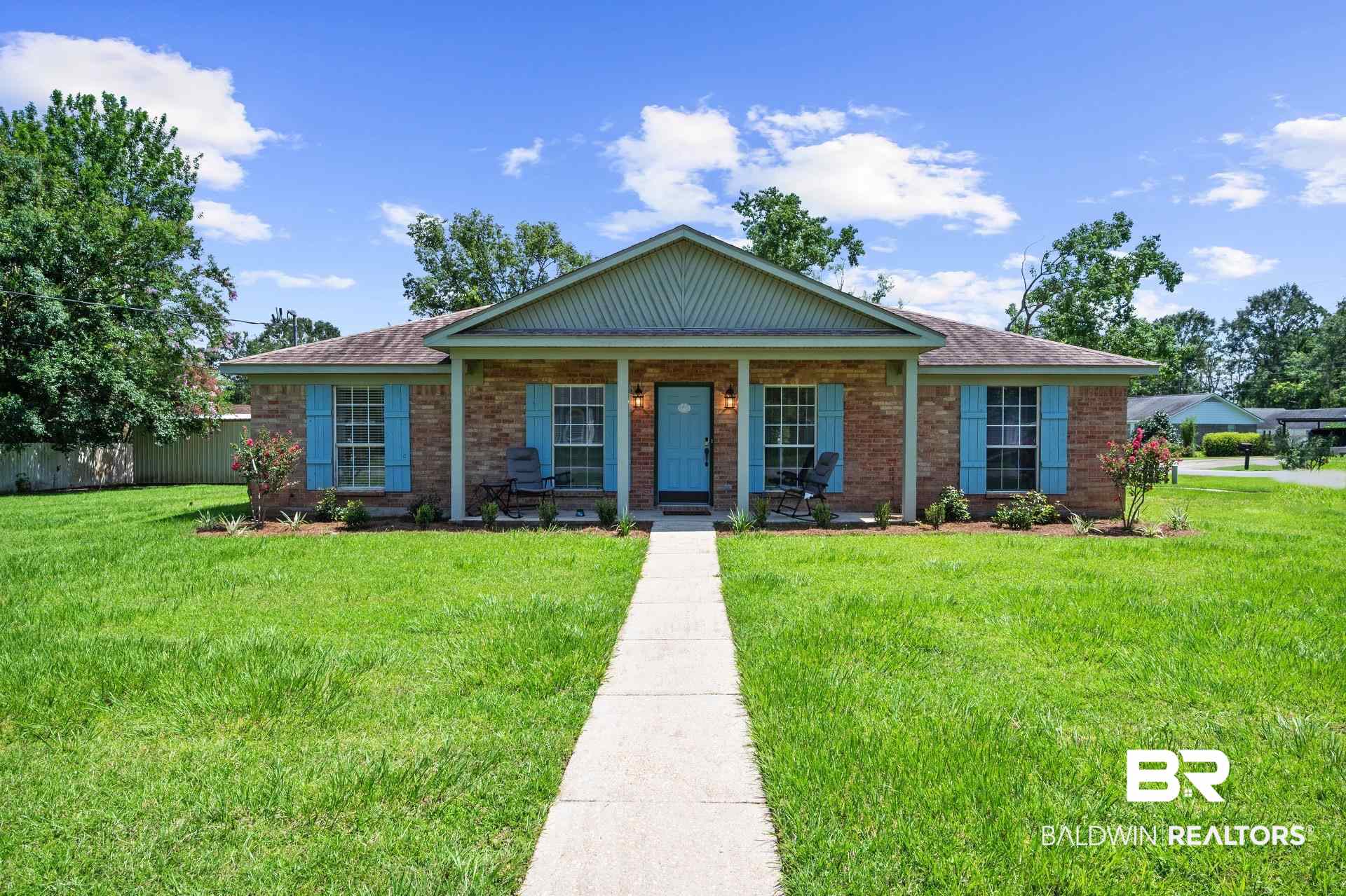 18874 Mahan Loop Robertsdale, AL 36567 - Photo 2 of 25