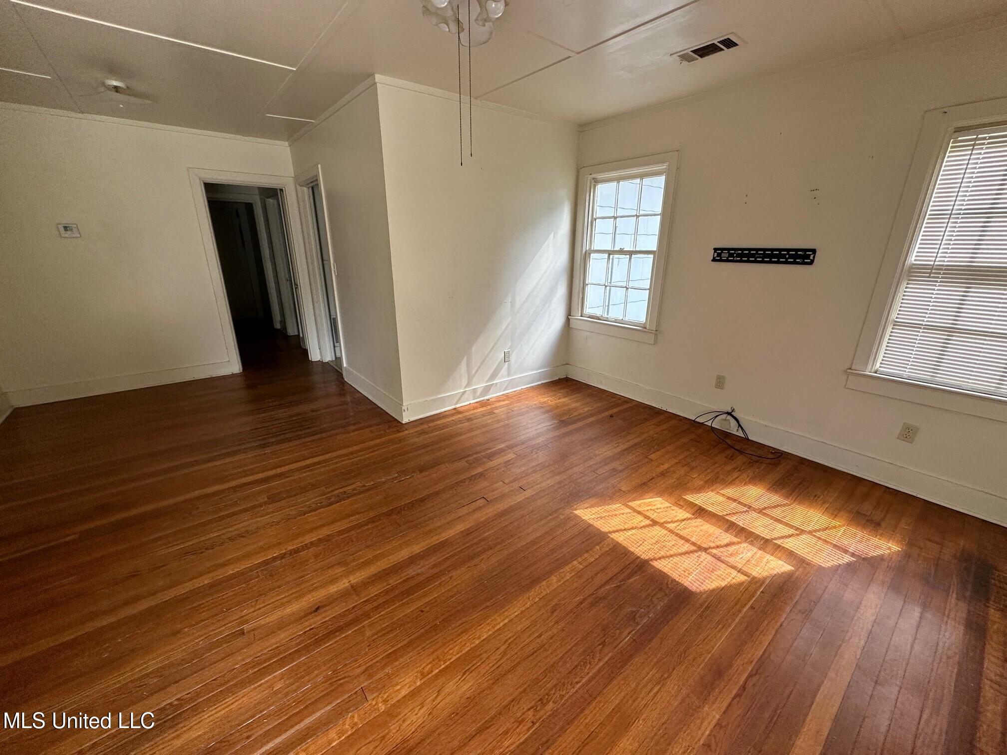 500 Avery Street Cleveland, MS 38732 - Photo 8 of 12 den