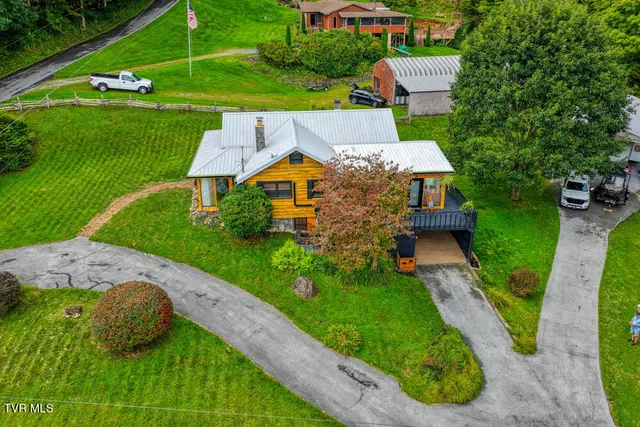 $539,700 | 1708 Highway 143, Roan Mountain, TN 37687