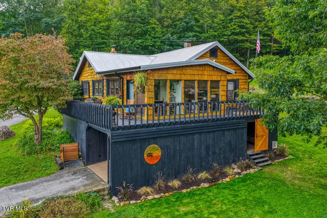 $539,700 | 1708 Highway 143, Roan Mountain, TN 37687