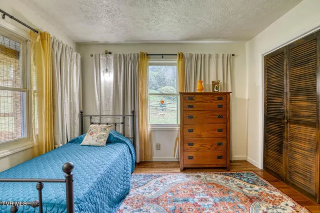 $539,700 | 1708 Highway 143, Roan Mountain, TN 37687