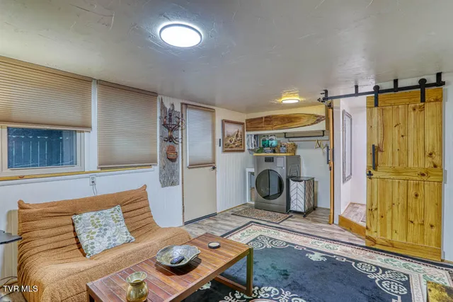 $539,700 | 1708 Highway 143, Roan Mountain, TN 37687