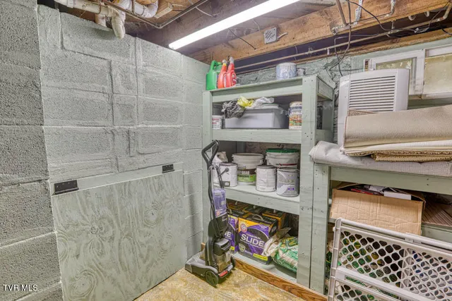 $539,700 | 1708 Highway 143, Roan Mountain, TN 37687