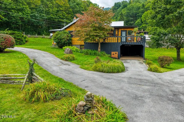 $539,700 | 1708 Highway 143, Roan Mountain, TN 37687