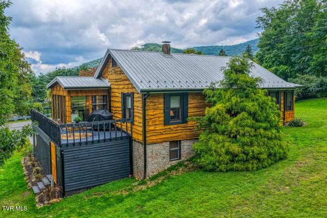 $539,700 | 1708 Highway 143, Roan Mountain, TN 37687