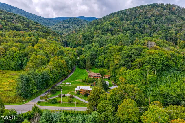 $539,700 | 1708 Highway 143, Roan Mountain, TN 37687