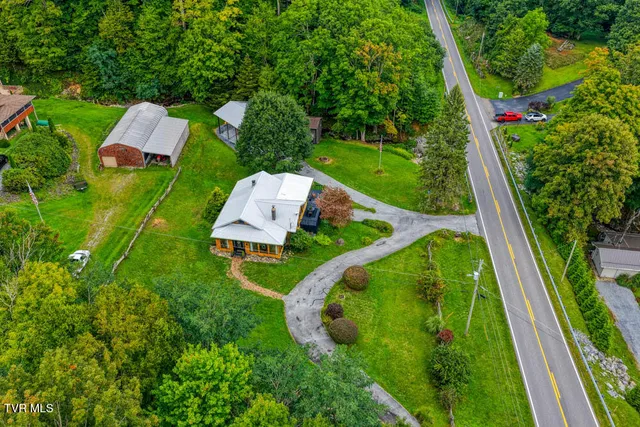 $539,700 | 1708 Highway 143, Roan Mountain, TN 37687
