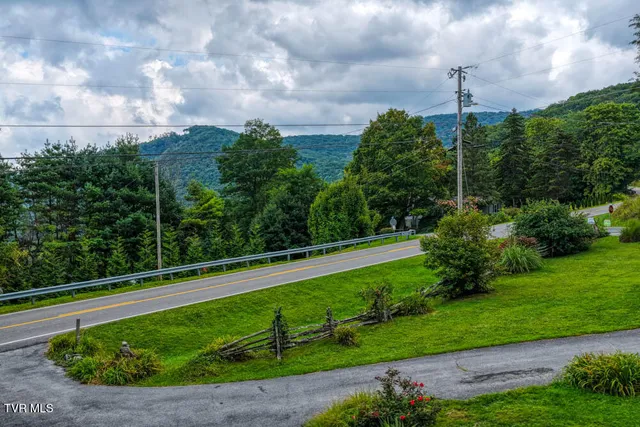 $539,700 | 1708 Highway 143, Roan Mountain, TN 37687