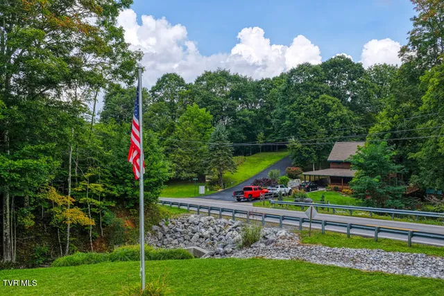 $539,700 | 1708 Highway 143, Roan Mountain, TN 37687