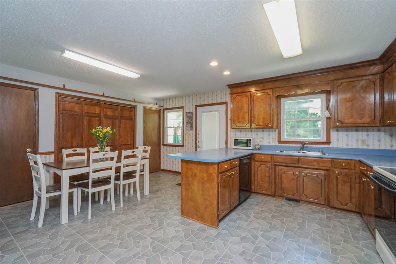 880 Ballenger Road Inman, SC 29349 - Photo 8 of 19