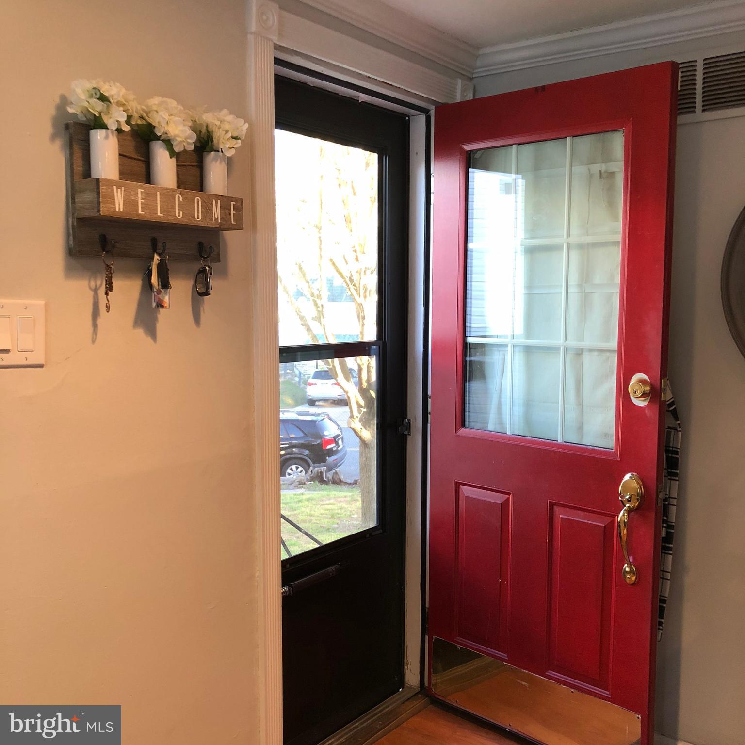 2825 Shelly Road Philadelphia, PA 19152 - Photo 3 of 28 Welcome!