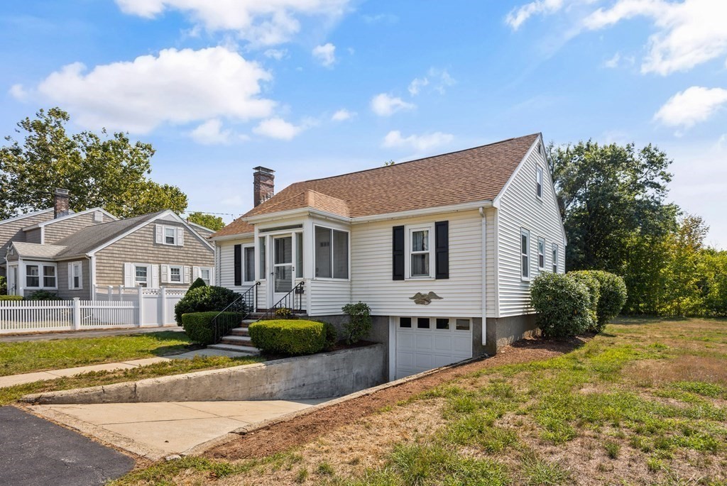 4 Frances Road Burlington, MA 01803 - Photo 3 of 34 Gallery Image 3