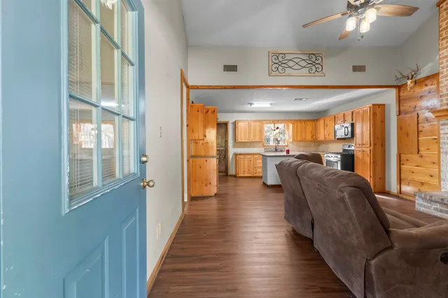 $315,900 | 17354 Fm 350 Street, Moscow, TX 75960