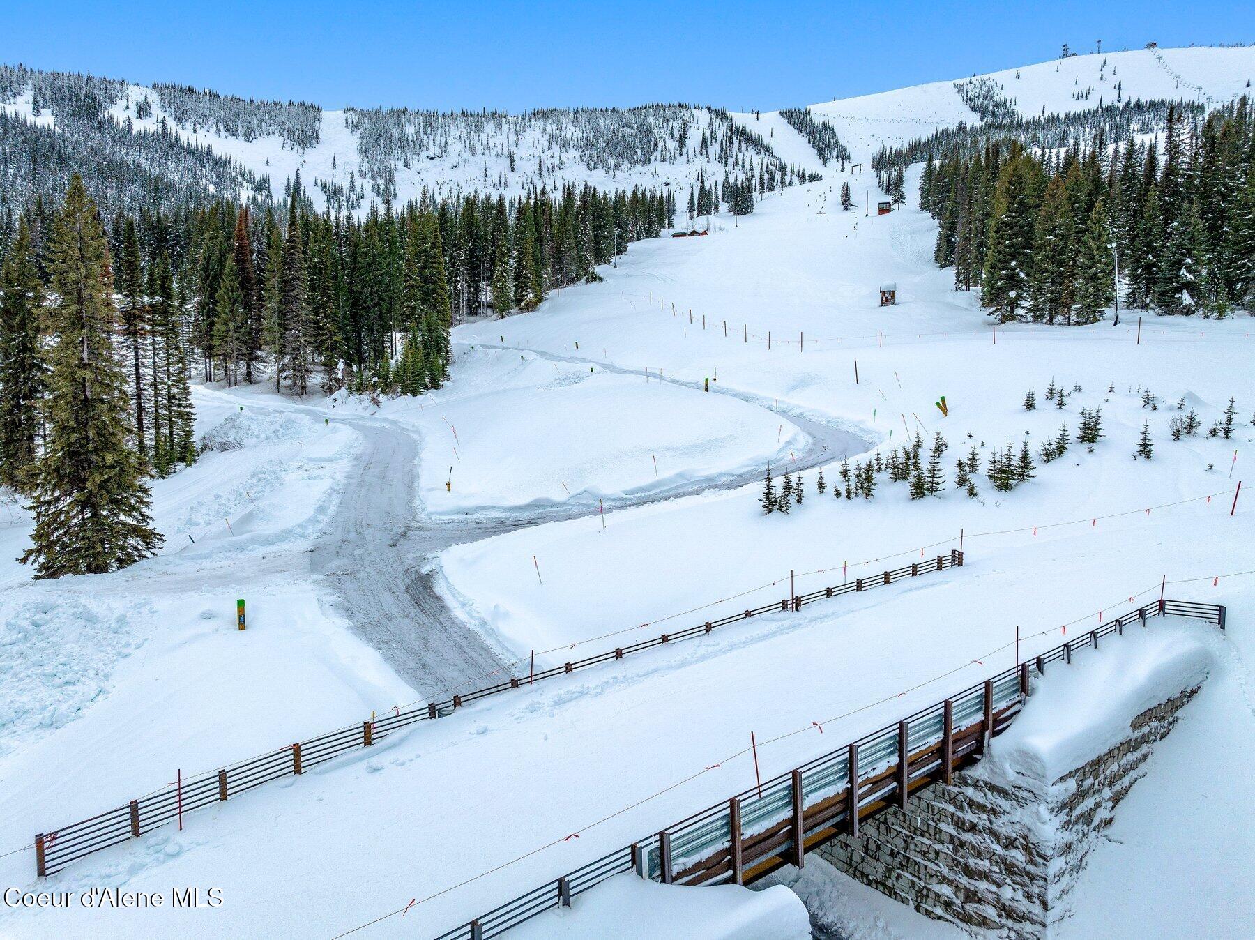 L3-b1 L3-b1 Crystal View Sandpoint, ID 83864 - Photo 9 of 40 Ski Bridges