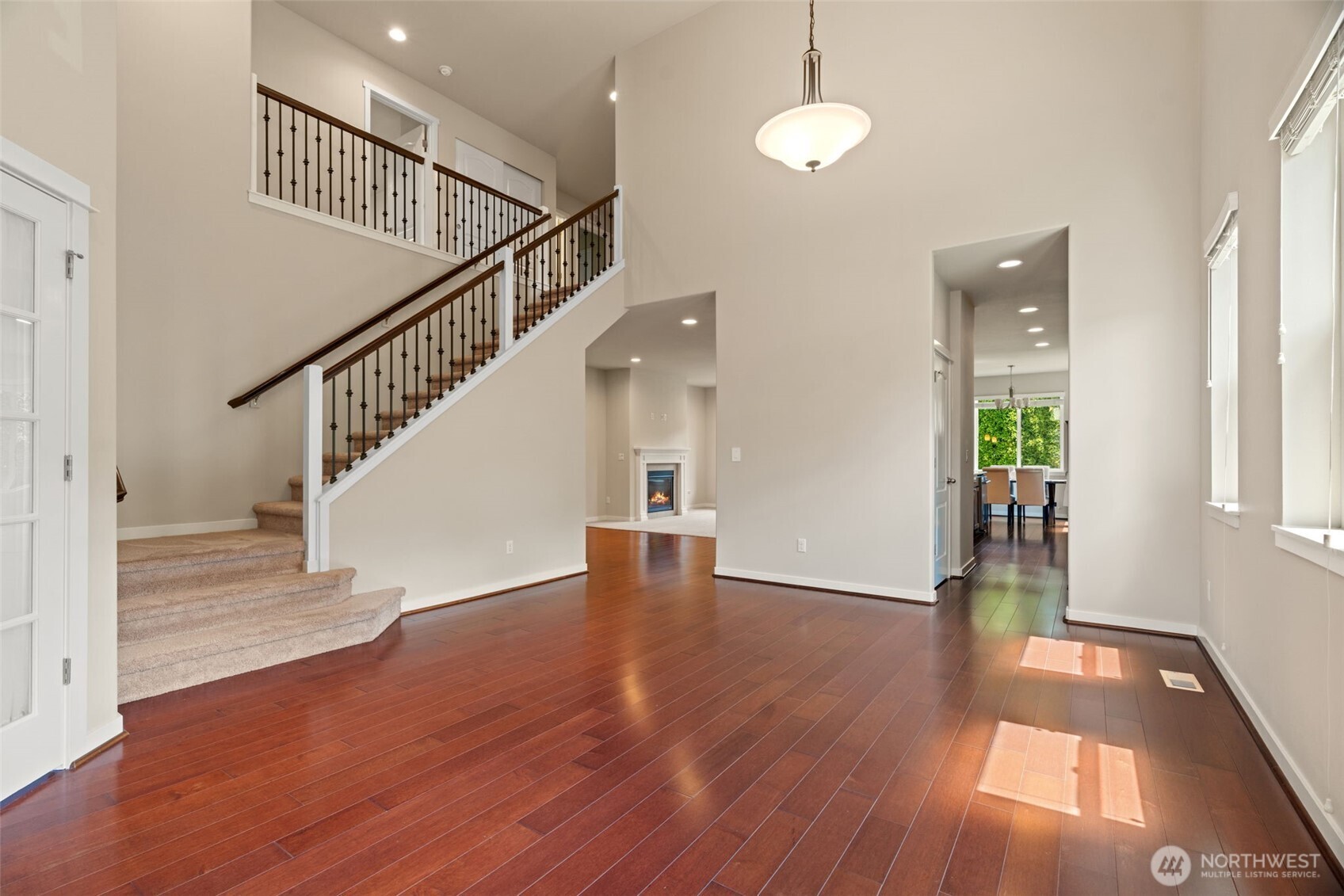 22313 38th Avenue Southeast Bothell, WA 98021 - Photo 4 of 35