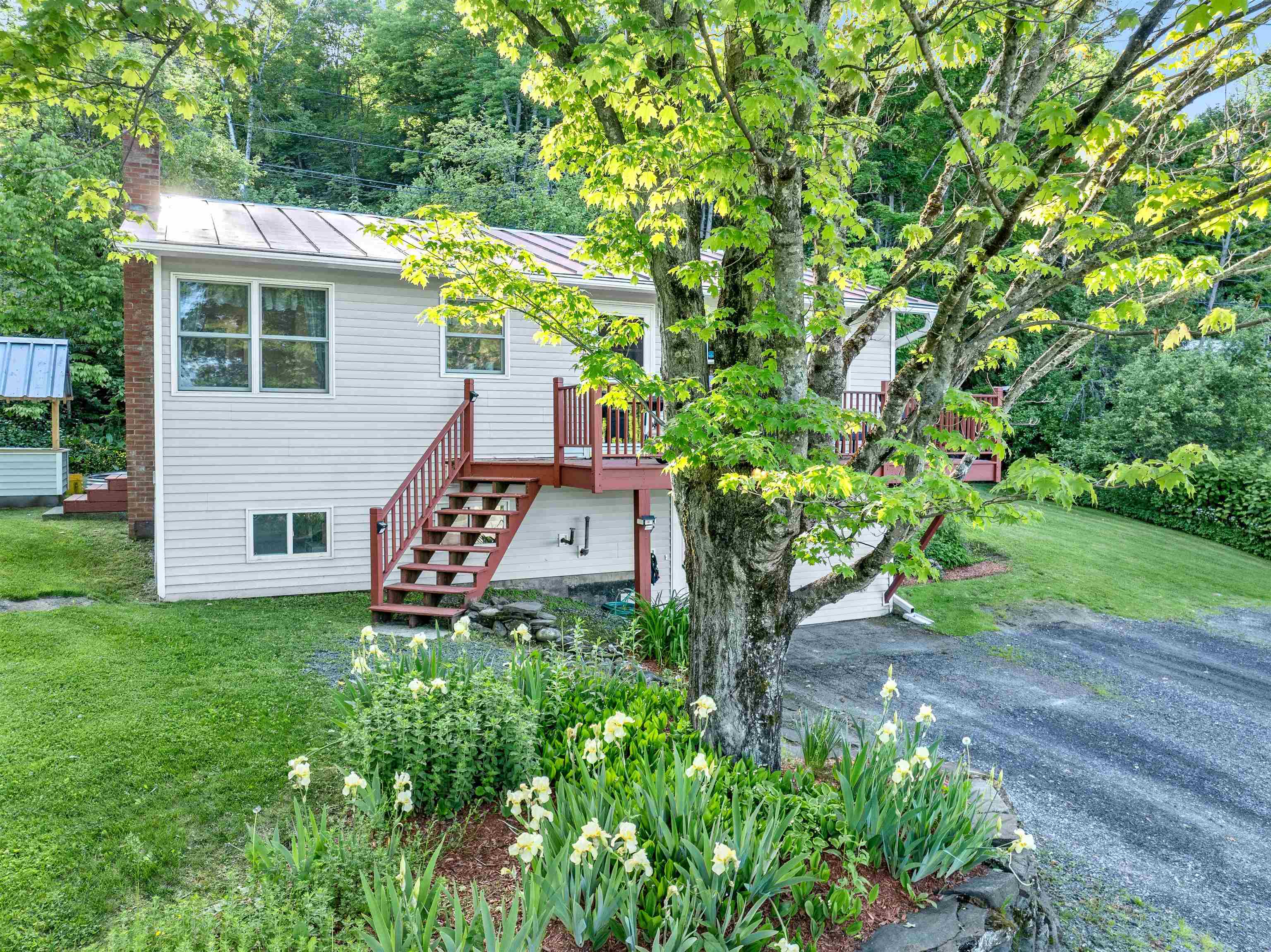 1867 Brookfield Road Berlin, VT 05663 - Photo 3 of 60