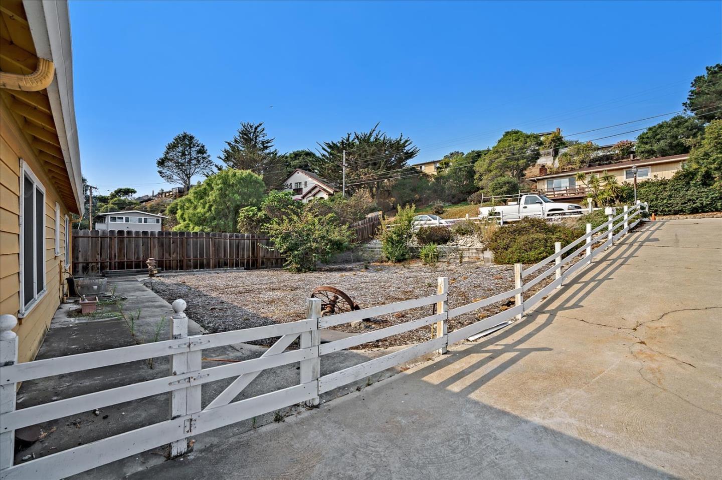 6 Work Avenue Del Rey Oaks, CA 93940 - Photo 4 of 18 Gallery Image 4