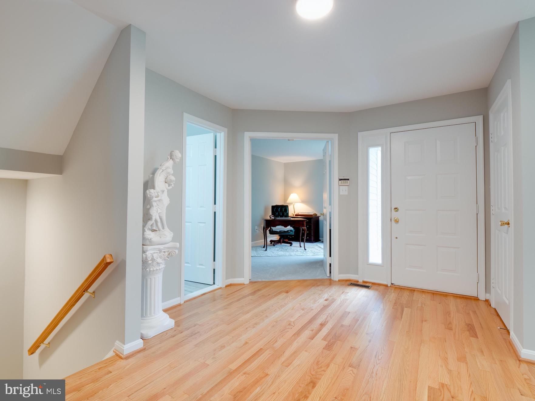 1292 Wedgewood Manor Way Reston, VA 20194 - Photo 19 of 36 Entry Foyer-refinished hardwoods on main level