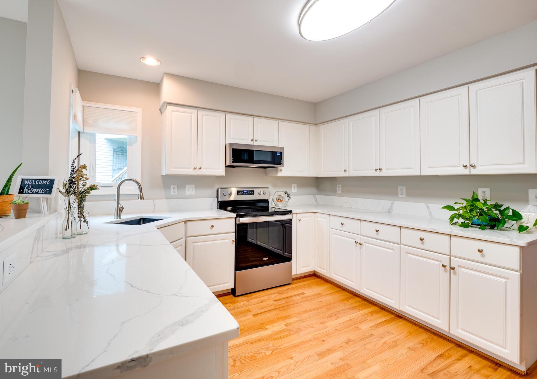 House just updated! Quartz w marble design