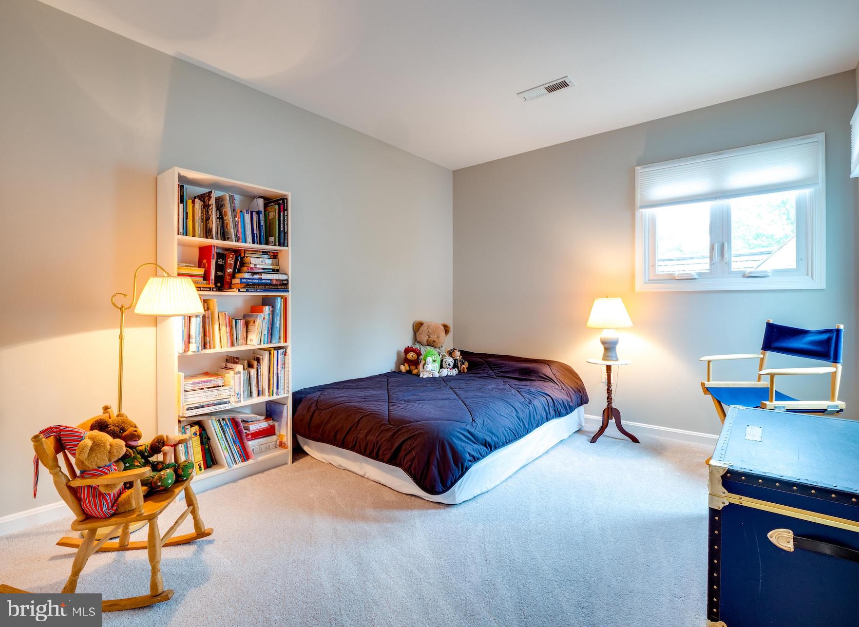 1292 Wedgewood Manor Way Reston, VA 20194 - Photo 23 of 36 Bedroom #2 on upper level with windows on 2 walls