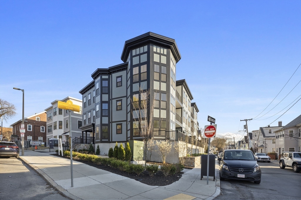 230 Washington Street, Unit 1 Boston, MA 02135 - Photo 14 of 16